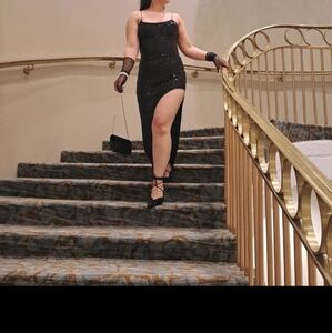 Party Dress Black Sequence size 6 (medium-large)